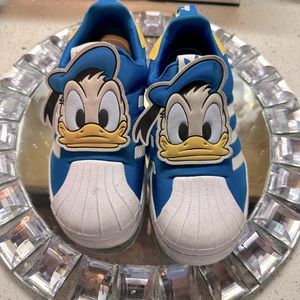 Disney Donald Duck kids Adidas Sneakers Size 13